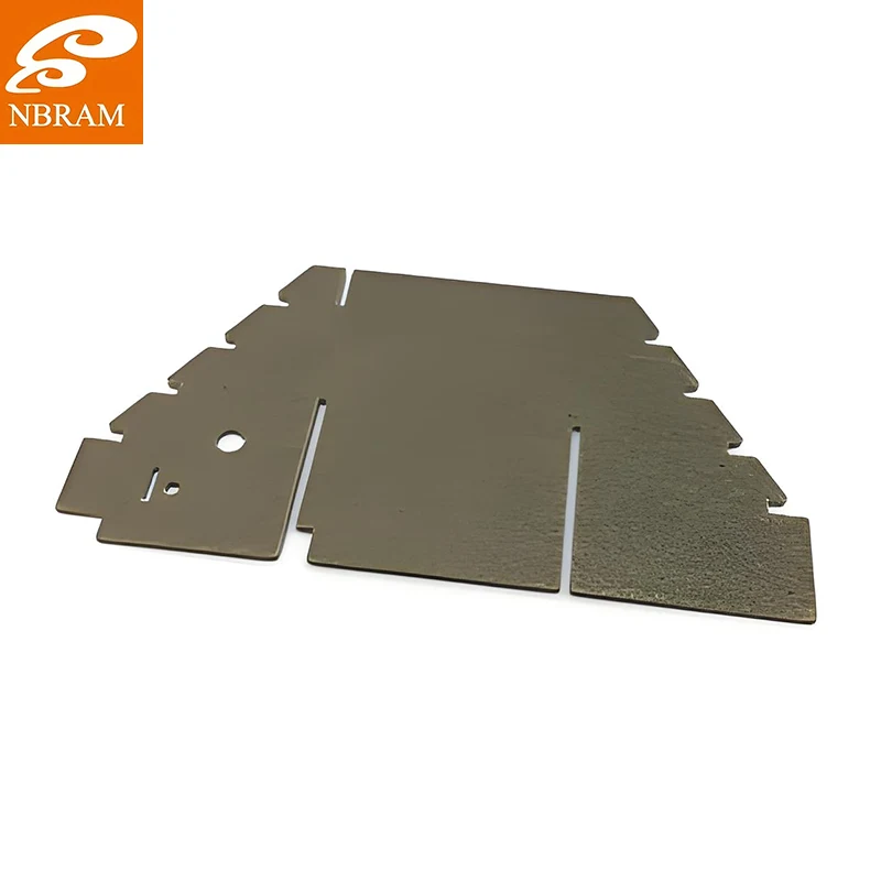 Vilka är de vanliga formerna och tillämpningarna av stämplade glimmerdelar?